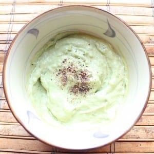 Avocado Caesar Dressing | Healthy homemade salad dressing with avocado, vegan mayo and lemon juice.