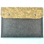 Eco-friendly Christmas gifts are perfect for treehuggers and non-treehuggers alike! Check out this cork laptop case for the tech lover on your list.