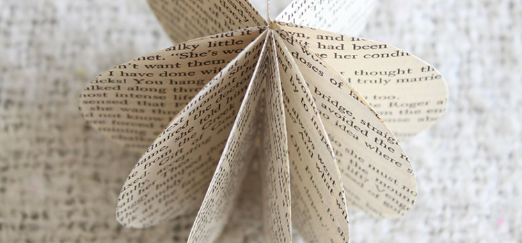 Learn how to make this simple paper orb from old book pages. You could also use old newspaper, magazines, flyers - or any other paper product!
