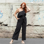 One of the easiest ways to start living a greener life is to quit fast fashion - and start supporting sustainable clothing companies like Luna and Sun!